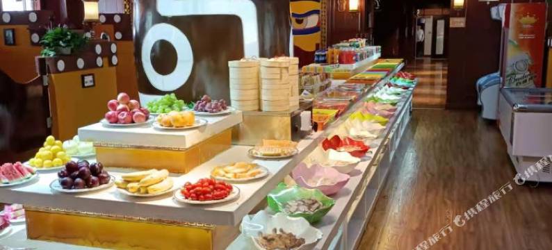 玛沁岭格尔大酒店图片