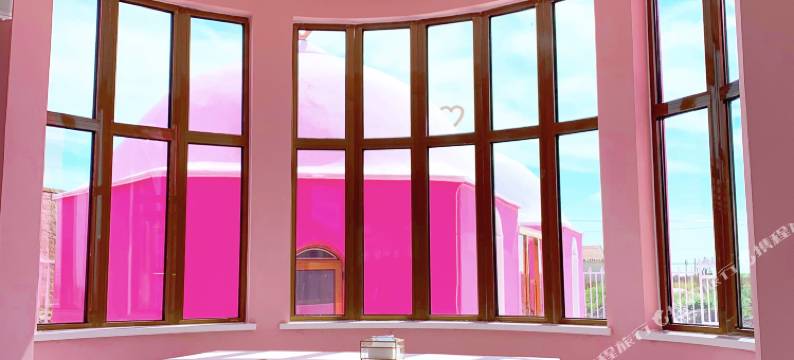 张北七却城堡包民宿(草原天路店)图片