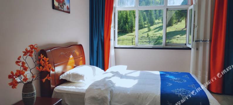 喀纳斯一朵莲酒店图片