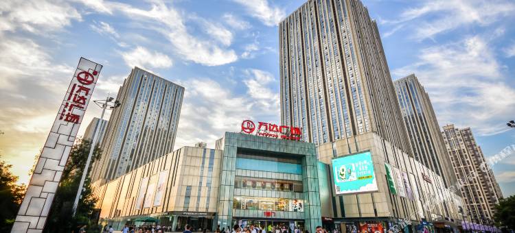 叶与晨电竞电影酒店(石家庄裕华万达店)图片