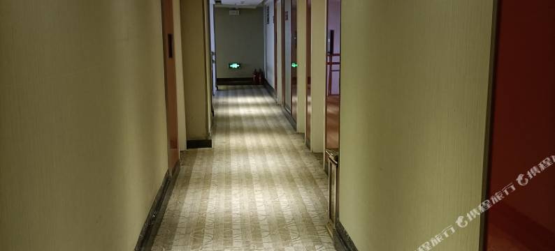 华庭酒店(宜阳李贺大道店)图片