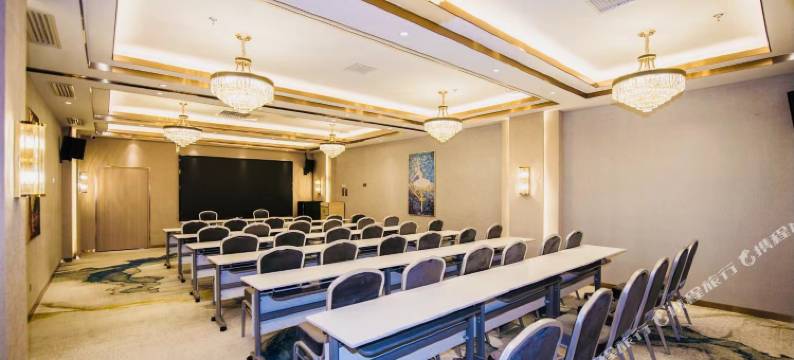 城语酒店(滨海高铁站店)图片