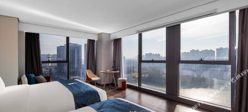 宜尚酒店(长沙望城区政府斑马湖店)图片