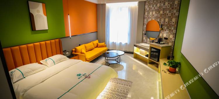 雅朵轻居酒店(五原金桥华府店)图片