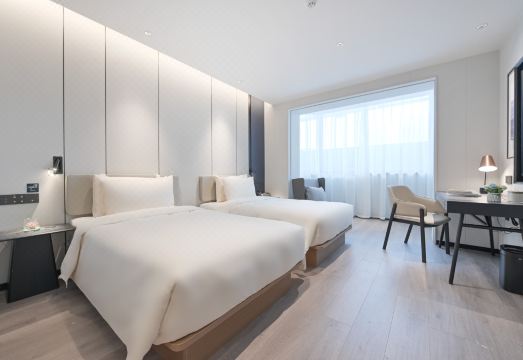 Atour Hotel  Bird's Nest&University of International Business Beijing Hotel Overview