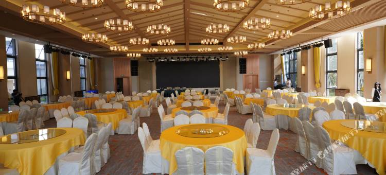 随县林泉山居酒店图片