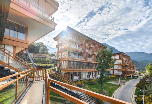 Lixiang Shanju Resort Hotel Overview