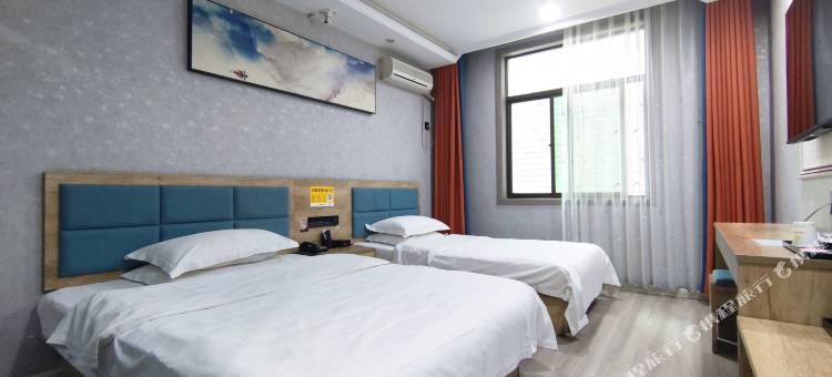 洛南天禧朵福酒店图片