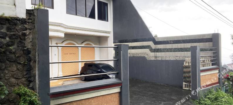 OYO生活90989 Lee Dug Tretes Residence(OYO Life 90989 Lee Dug Tretes Residence)图片