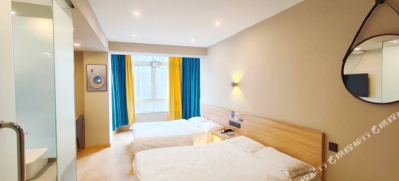 沈阳镶兰府旅居酒店(中街故宫店)图片