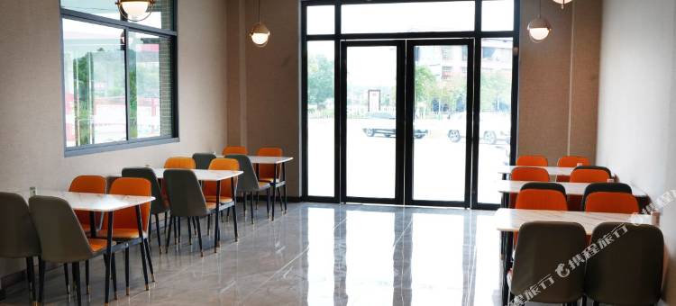 艺选安來酒店(上饶弋阳高铁站店)图片