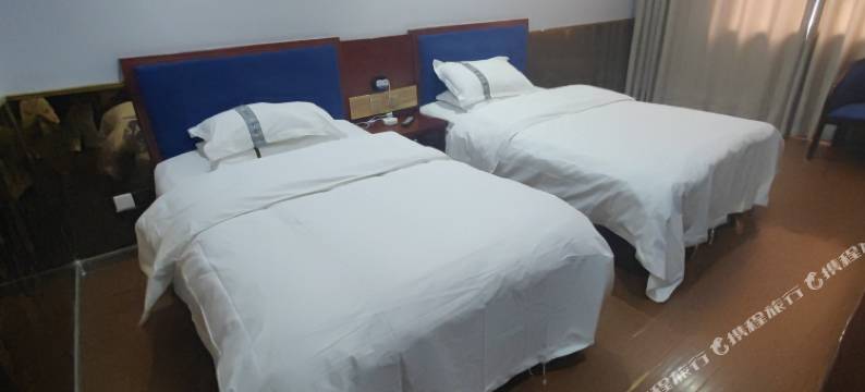 茂县馨航商务宾馆图片