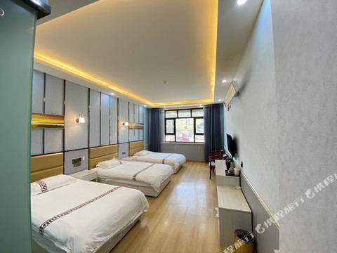 久治玖月商务酒店