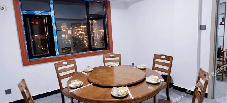 东哥食府住宿(横店影视城店)图片