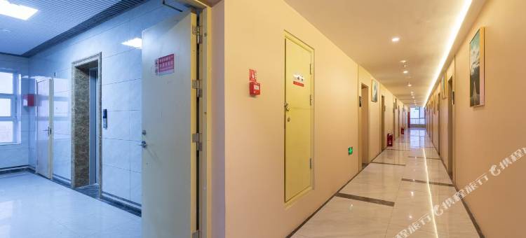 艾尚名筑智能酒店(乳山青山路店)图片