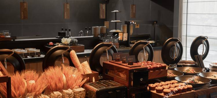 武汉武昌徐东大街亚朵酒店图片