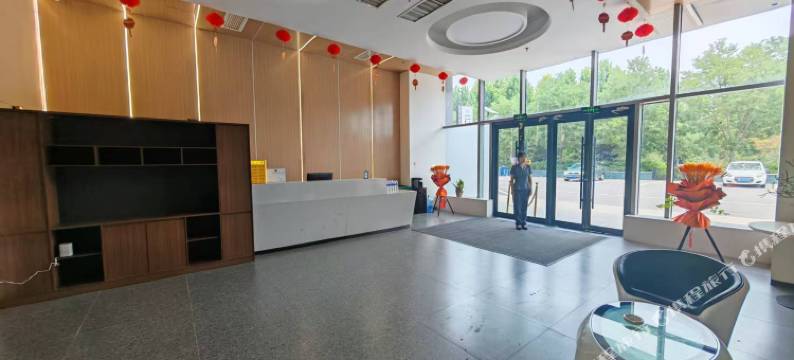 Ai·住欢朋酒店(石家庄灵寿县政府松阳公园店)图片