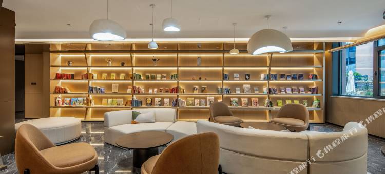 银川砂之船奥莱丽景南街亚朵酒店图片