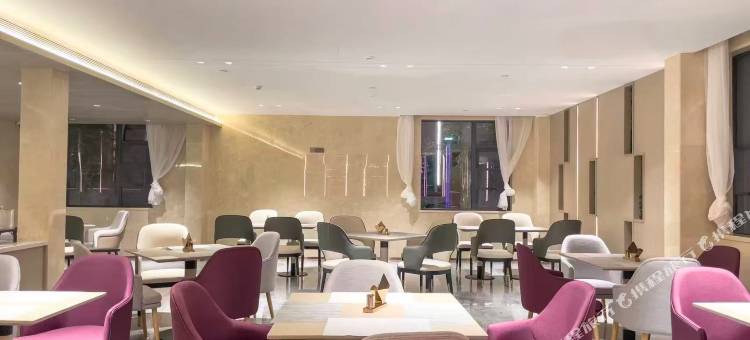 麗枫酒店(景德镇陶溪川文创街区雕塑瓷厂店)图片