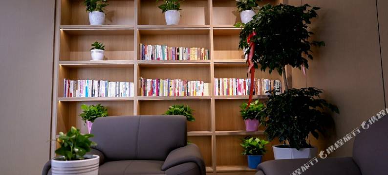 鑫天河大酒店(焉耆体育馆店)图片