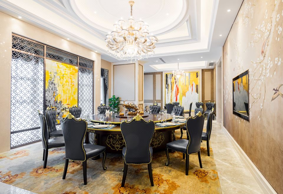 Huangting International HotelHotel Overview