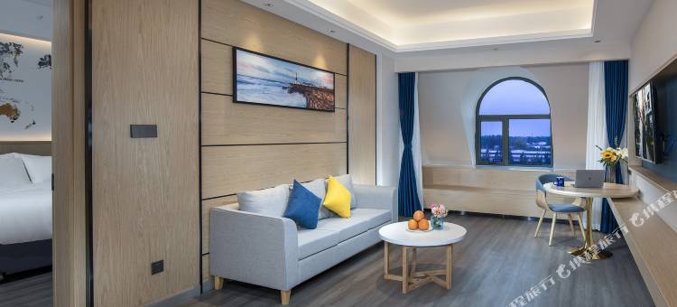 凯里亚德酒店(鹤壁高铁东站店)图片