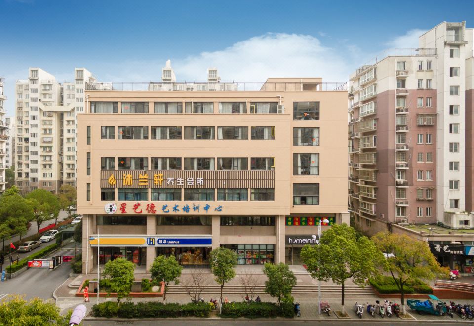 Hotel Overview