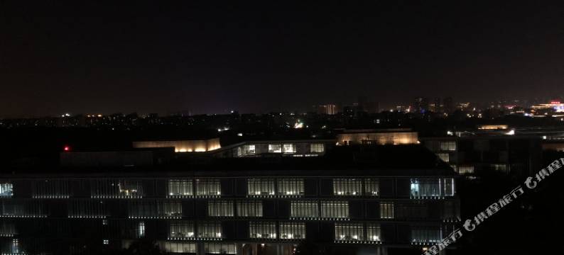 南京酷莓的电竞小家公寓图片