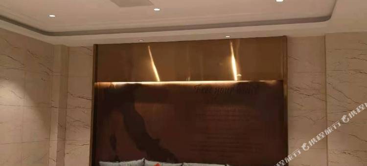 雅斯特酒店 YESTE HOTEL(咸宁通山县月亮湾商贸广场水岸花园店)图片