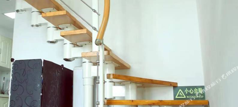 苏州诗和远方青年旅舍(火车站店)图片