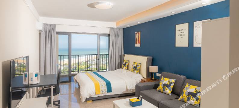 拾涧海公寓(月亮湾店)图片