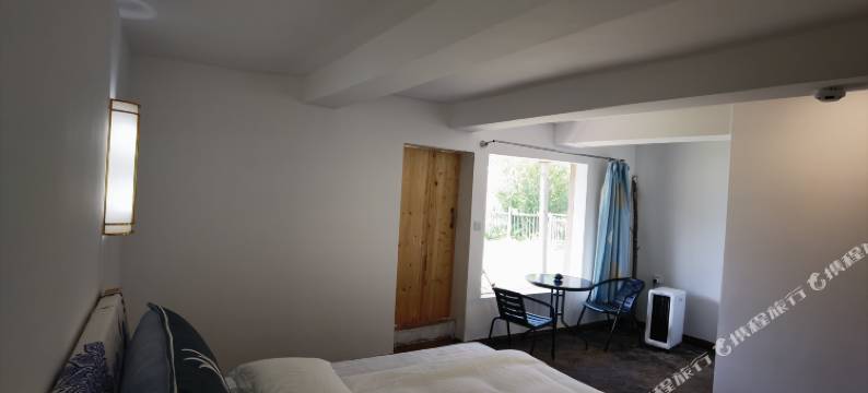 喀纳斯水云山居图片