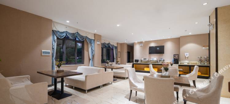 弥勒雄丰温泉酒店(湖泉生态园店)图片