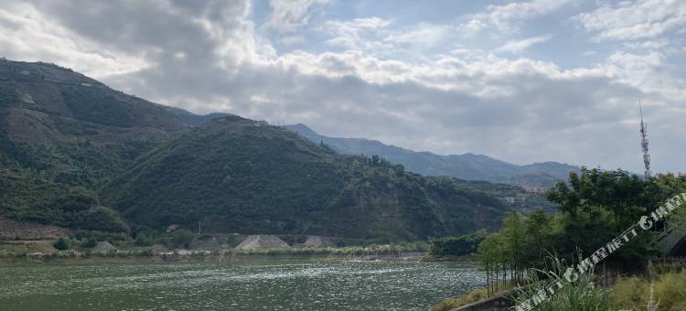 橙枫苑商务酒店(重庆奉节高铁站店)图片