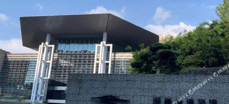 华夏酒店(湖南省博物院烈士公园南地铁站店)图片