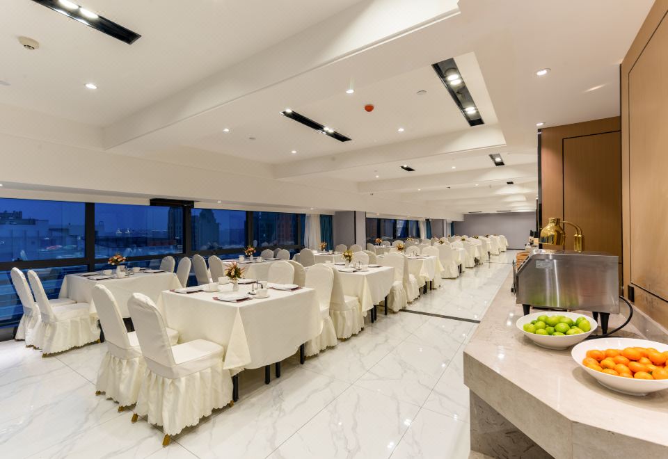 Rezen Select Hotel (Chengdu Shudou Wanda Pixian High-Speed Railway Station) Hotel Overview