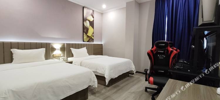 方柚电竞酒店(中山小榄海港城汽车总站店)图片