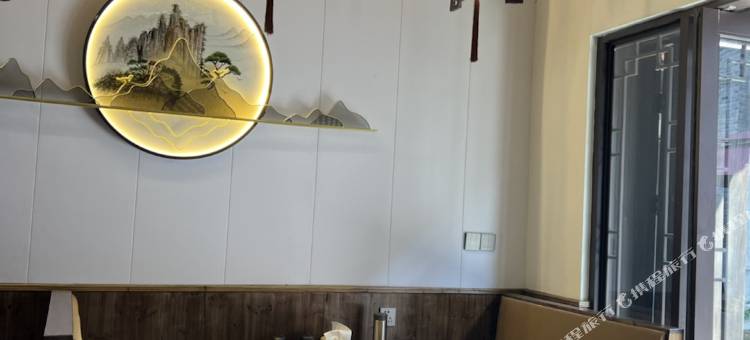 建德福畔居民宿(严州古城梅城古镇店)图片