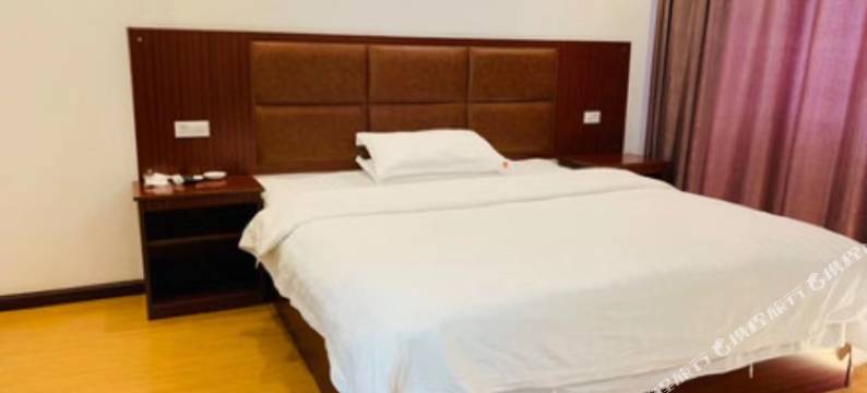 榕江滨江华丽酒店图片