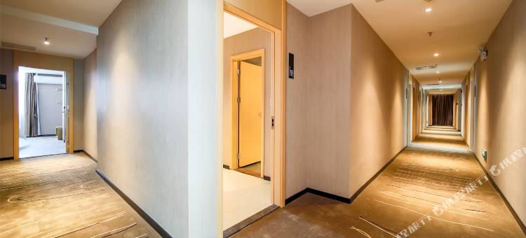 艺龙瑞云酒店(河源亚洲第一高喷泉店)图片