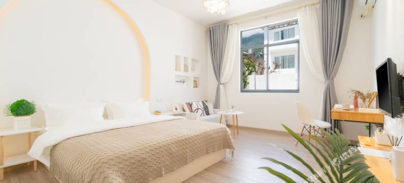 大理山屿木屋图片