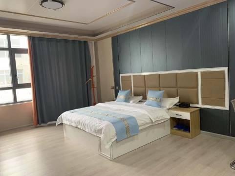 镇雄鑫源大酒店( 碗厂镇店)