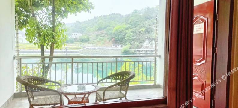 长阳宁馨苑商务酒店图片