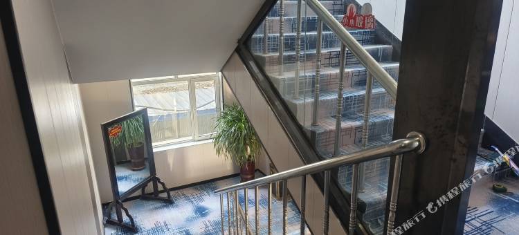 乌拉特后旗宝云优选酒店(阳山大佛店)图片