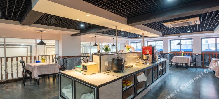 艺龙瑞云酒店(合肥瑶海工业园方庙地铁站店)图片