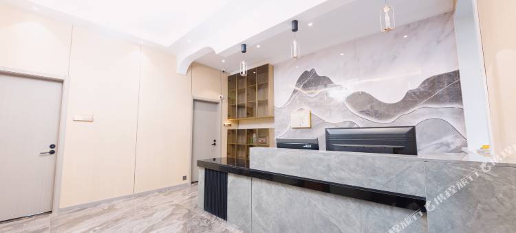 华庭宾馆(鹤岗站店)图片