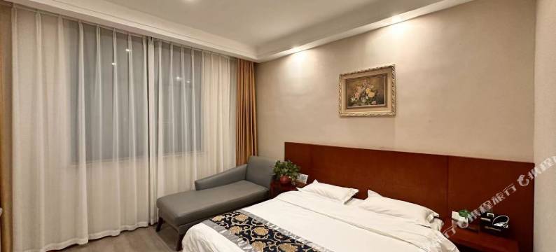 博雅时尚酒店(汝州火车站店)图片