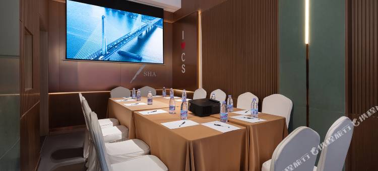 长沙华天假日酒店(星沙地铁站中茂城店)图片