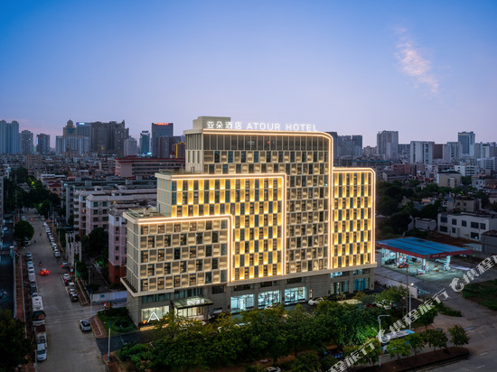 北海高铁站西南大道亚朵酒店