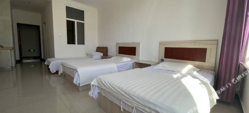 阿日善宾馆图片